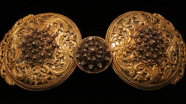 Bulgarian belt buckles and the secrets they hold